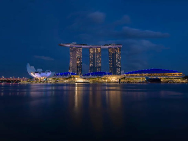 Seaport Highlights LVS Strength in Singapore Amid Macau Cost Challenges - iGamingToday.com - News, insights and Slots review
